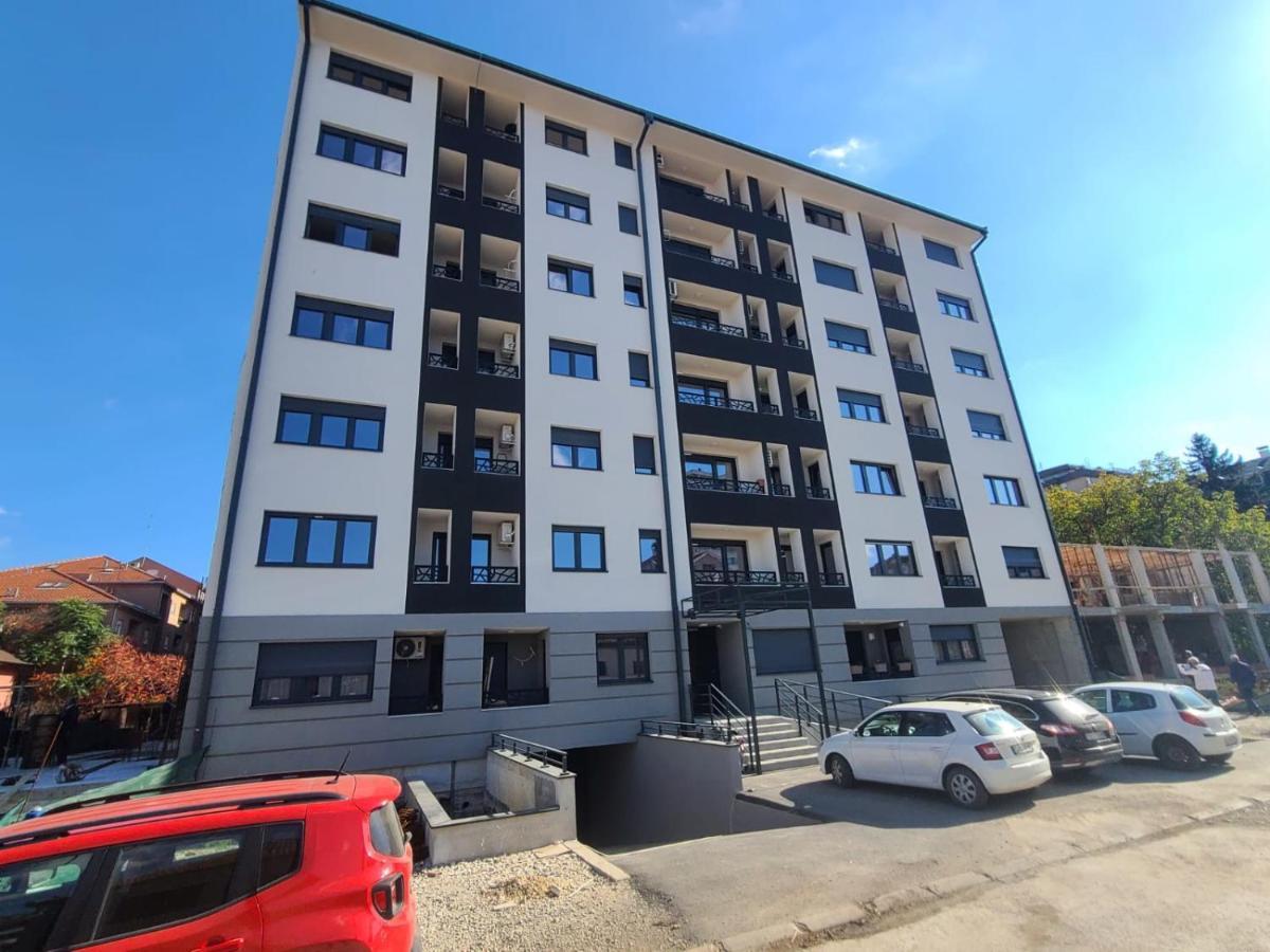 Apartamento Stan Na Dan Krsmanovic Čačak Exterior foto